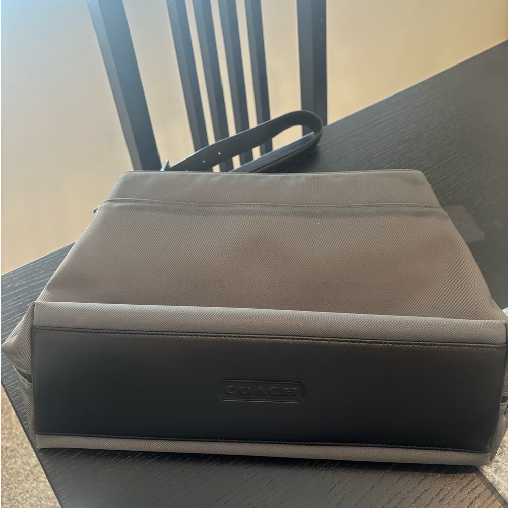 Coach Elegant Black & Dark Gray Women's Bag - Picture 4 of 14